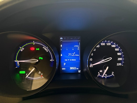 Toyota C-HR 17 of 29