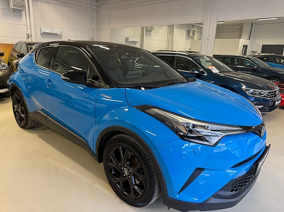 Toyota C-HR 3 of 29
