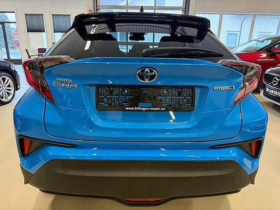 Toyota C-HR 28 of 29