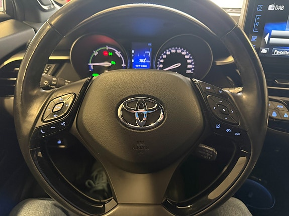 Toyota C-HR 18 of 29
