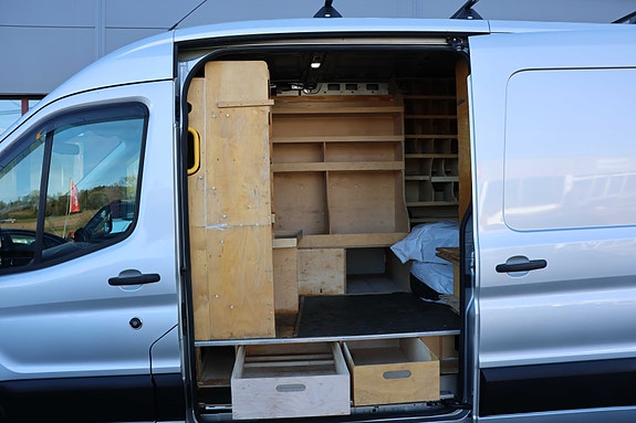 Ford Transit 15 of 28