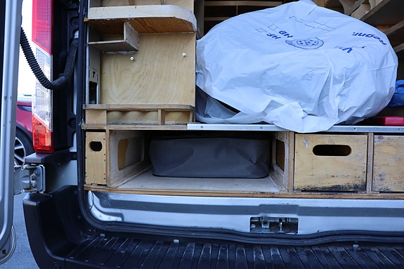 Ford Transit 10 of 28