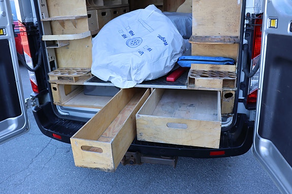 Ford Transit 13 of 28