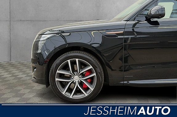 Land Rover Range Rover Sport 11 of 30