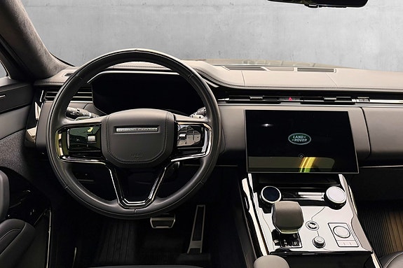Land Rover Range Rover Sport 28 of 30