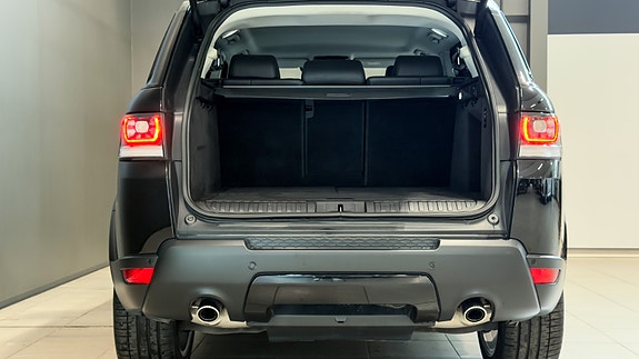 Land Rover Range Rover Sport 21 of 30