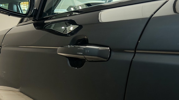 Land Rover Range Rover Sport 29 of 30