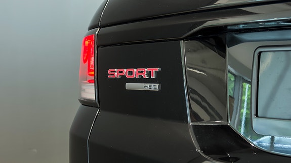 Land Rover Range Rover Sport 19 of 30