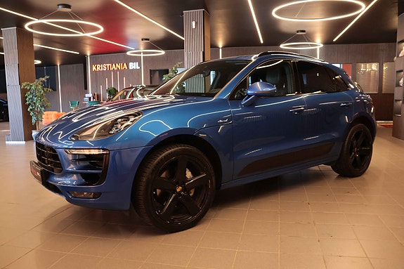 Porsche Macan 6 of 30