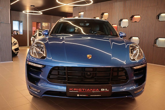 Porsche Macan 4 of 30