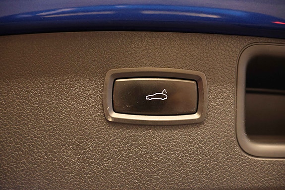 Porsche Macan 25 of 30