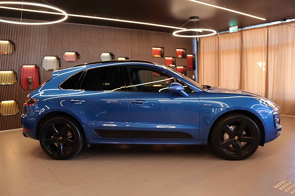 Porsche Macan 10 of 30