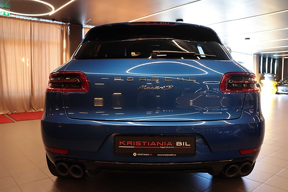 Porsche Macan 8 of 30
