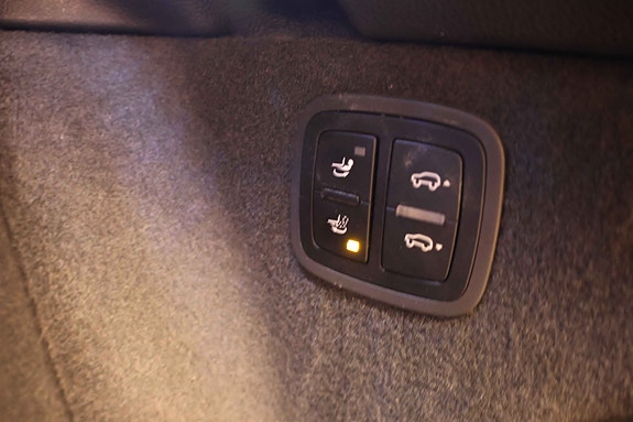 Porsche Macan 24 of 30