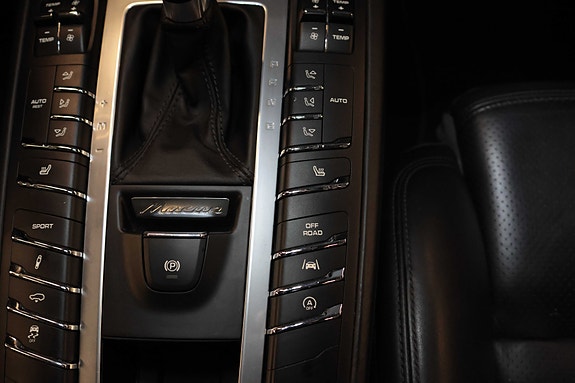 Porsche Macan 21 of 30