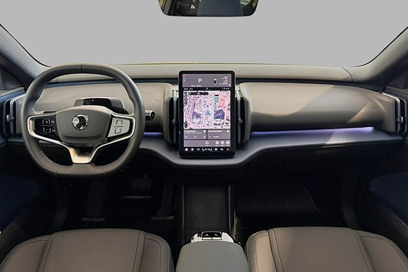 Volvo EX30 13 of 30