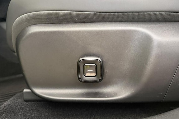 Volvo EX30 19 of 30
