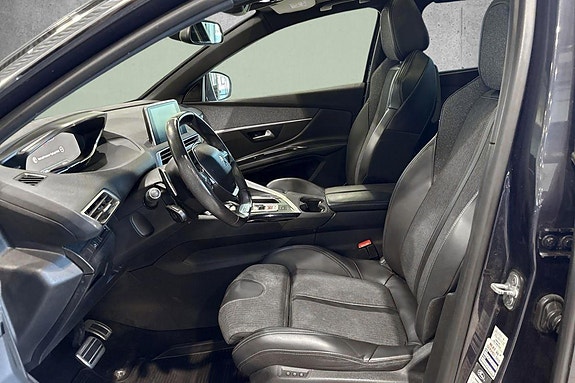 Peugeot 5008 10 of 23