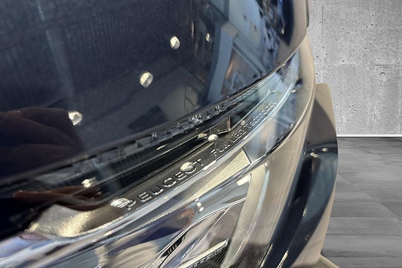 Peugeot 5008 8 of 23