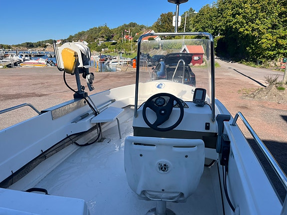Fiskebåt Uttern A51 med Henger og Teinehaler 9 of 18