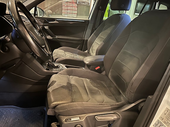 Volkswagen Tiguan 13 of 30