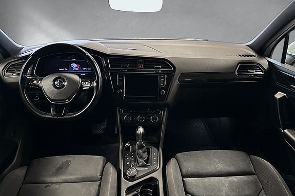 Volkswagen Tiguan 14 of 30