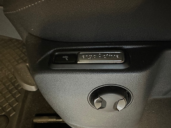 Volkswagen Tiguan 22 of 30