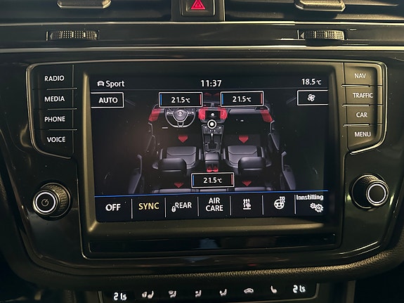 Volkswagen Tiguan 24 of 30