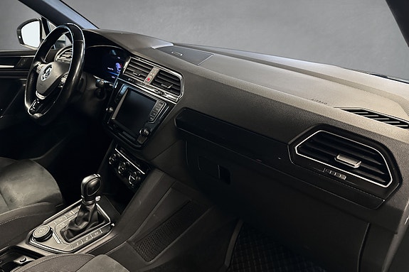 Volkswagen Tiguan 17 of 30