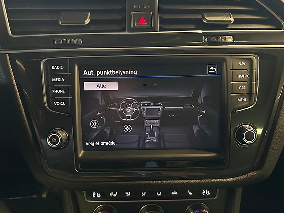 Volkswagen Tiguan 25 of 30
