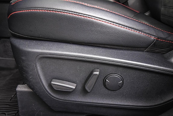 Ford Kuga 17 of 29