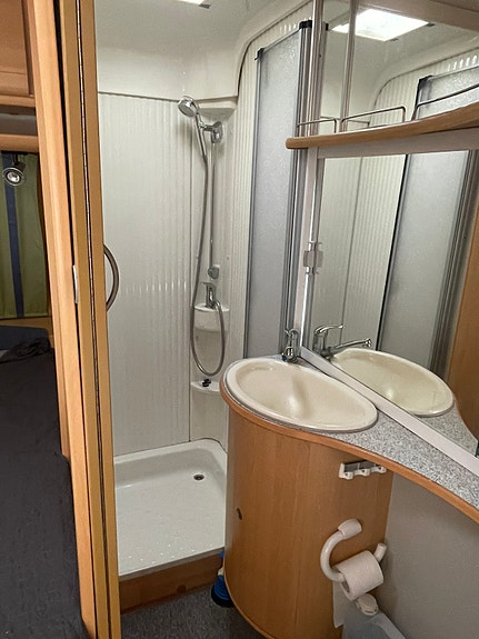 Dethleffs Camper 560 kmfe 22 of 27