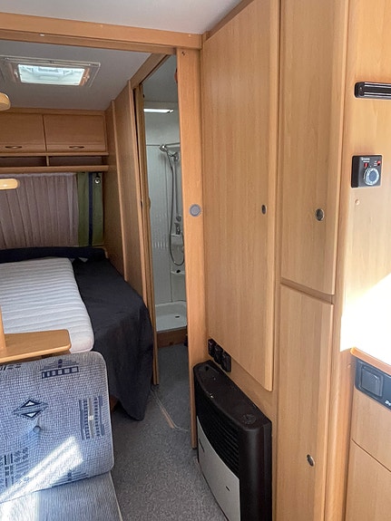 Dethleffs Camper 560 kmfe 21 of 27