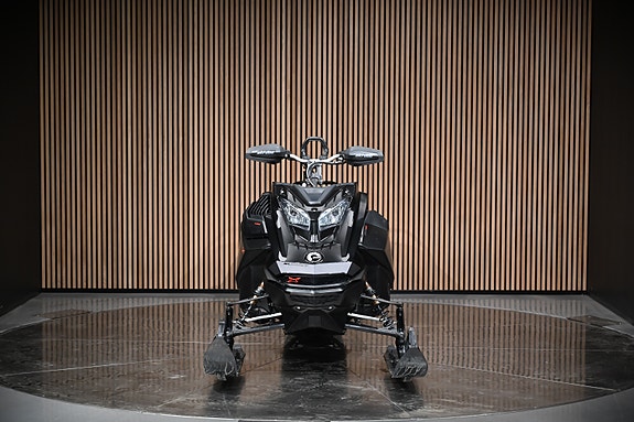 Ski-doo Summit X Expert 850 E-TEC Turbo 8 of 13