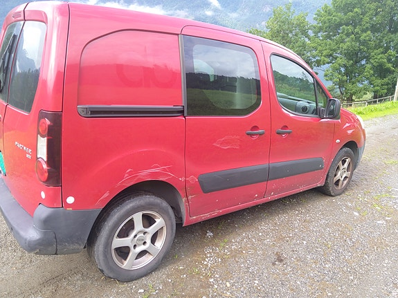 Peugeot Partner 5 of 6