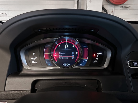 Volvo XC60 26 of 30