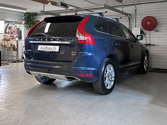 Volvo XC60 5 of 30
