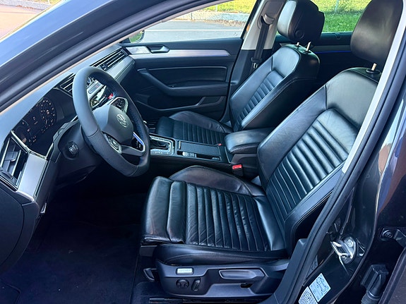 Volkswagen Passat 8 of 16