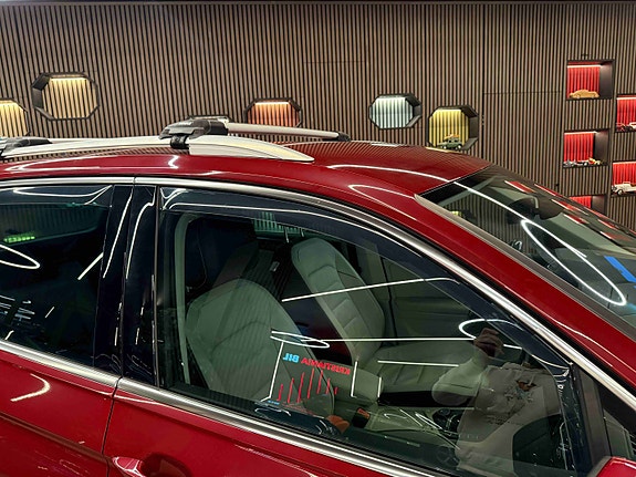 Volkswagen Tiguan 10 of 30