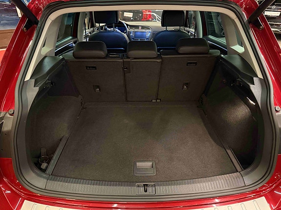 Volkswagen Tiguan 25 of 30