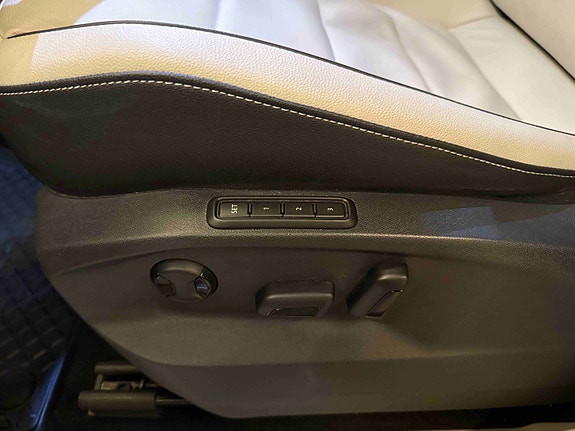 Volkswagen Tiguan 30 of 30