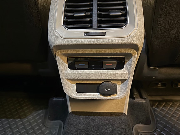Volkswagen Tiguan 23 of 30