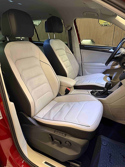 Volkswagen Tiguan 12 of 30