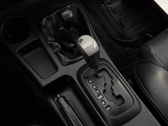 Toyota HiLux 18 of 22
