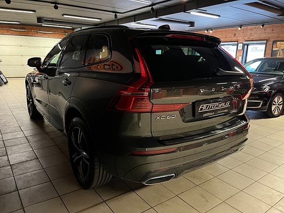 Volvo XC60 14 of 30