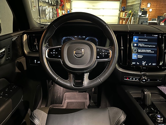 Volvo XC60 19 of 30