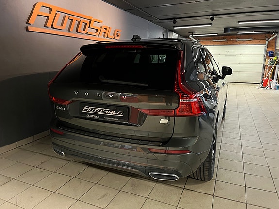 Volvo XC60 12 of 30