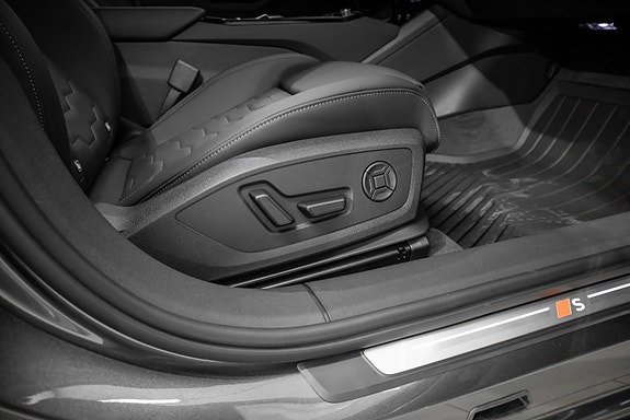 Audi A6 e-tron 28 of 30