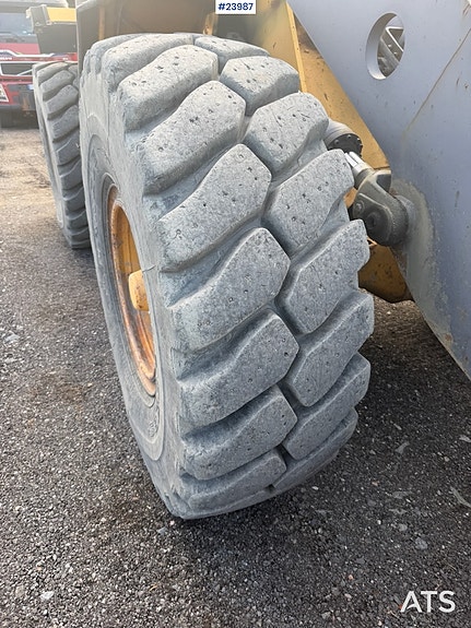 Volvo L70C hjullaster m/ 2 skuffer 15 of 27