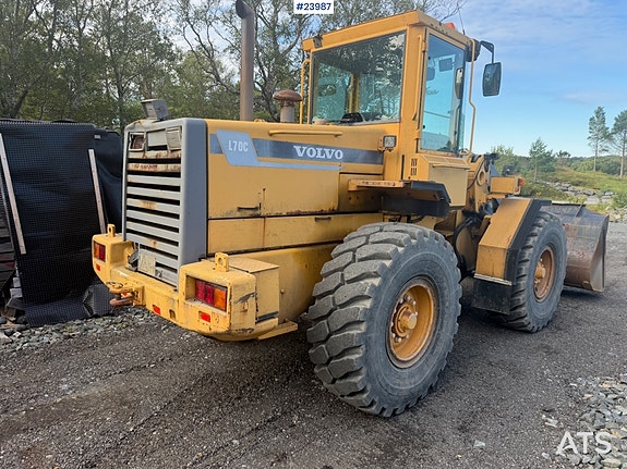 Volvo L70C hjullaster m/ 2 skuffer 5 of 27